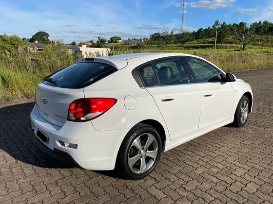 CHEVROLET CRUZE 1.8 LT 16V FLEX 4P MANUAL
